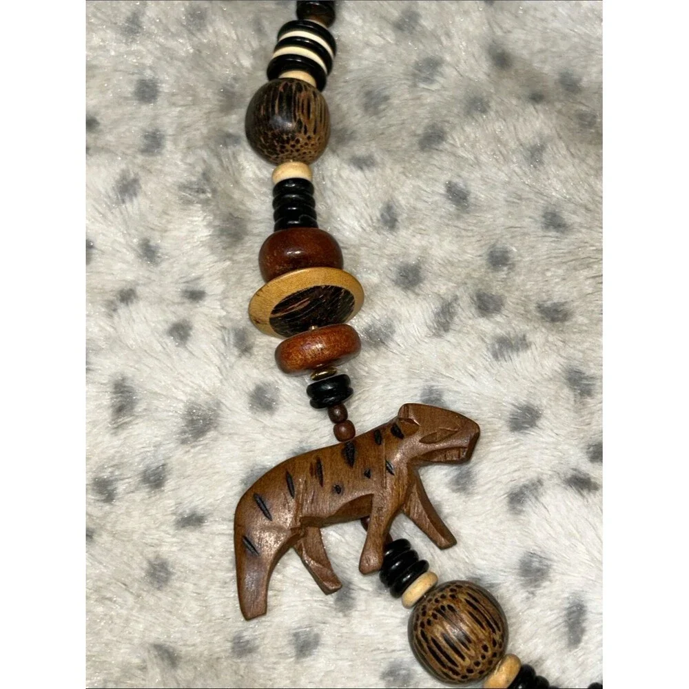 Handcrafted Vintage Wooden Animal Pendant Necklace - Women Jewelry EUC
